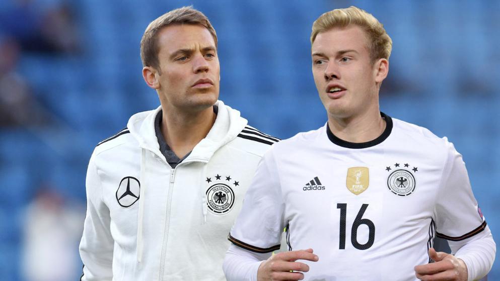 足坛积极变 足坛积极变