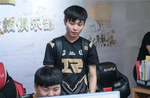 的代名词 的代名词